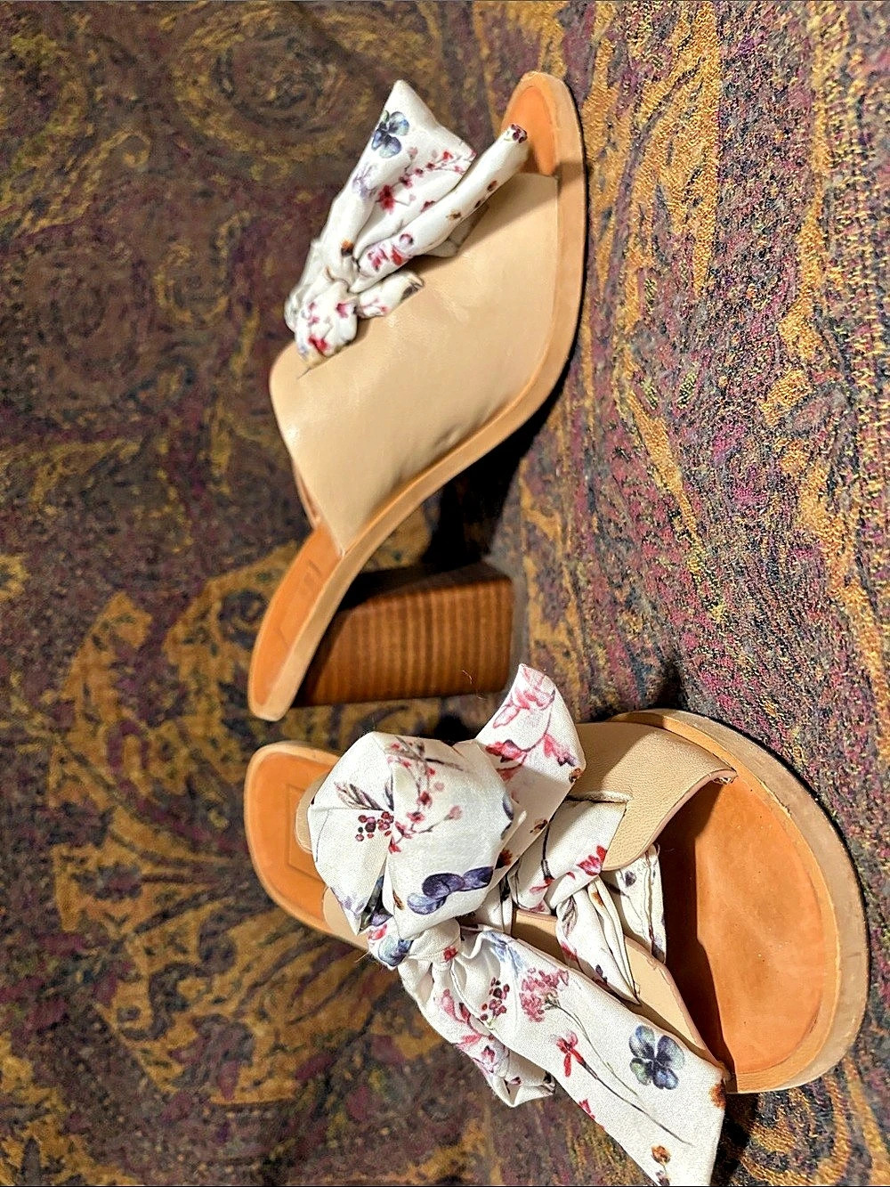 Dolce Vita Aleeya Block Heel Mule Floral Bow Sandals Tan & White